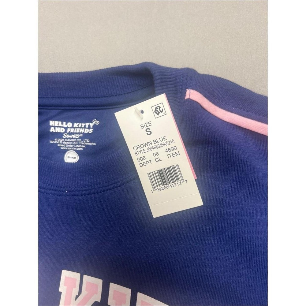 Hello kitty jacket - Picture 2 of 3